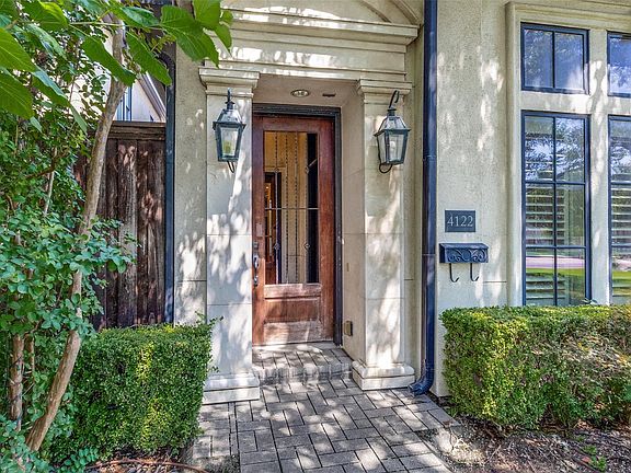3rd image of 4122 University Blvd