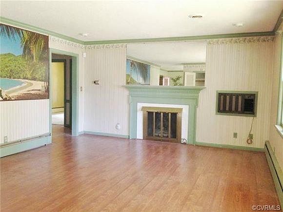 2nd image of 2006 Windsor Rd