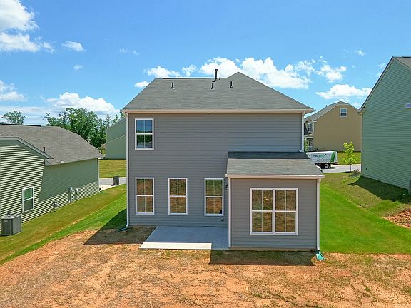 These photos are representative of this floor plan, but all options may not be available in every co