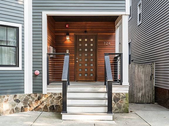 4th image of 724 E 2nd St #2