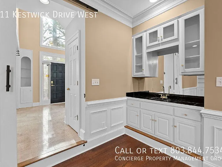211 Kestwick Dr W — Photo 21