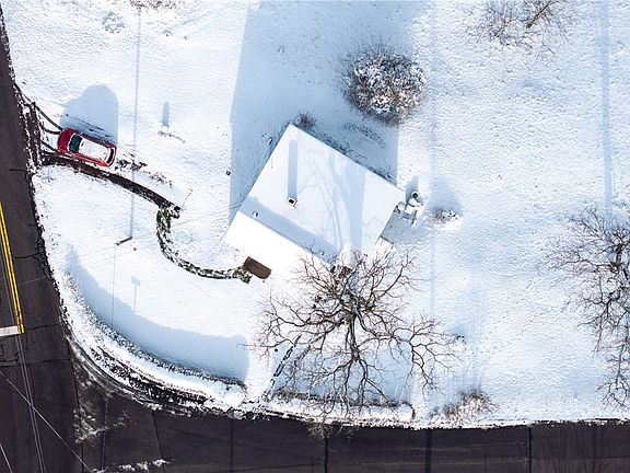 4th image of 1198 Morgan Rd