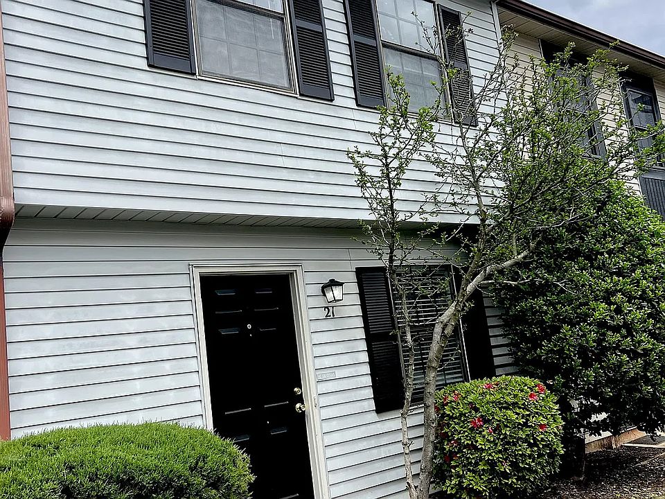 1st image of 21 Countryplace Ln #21