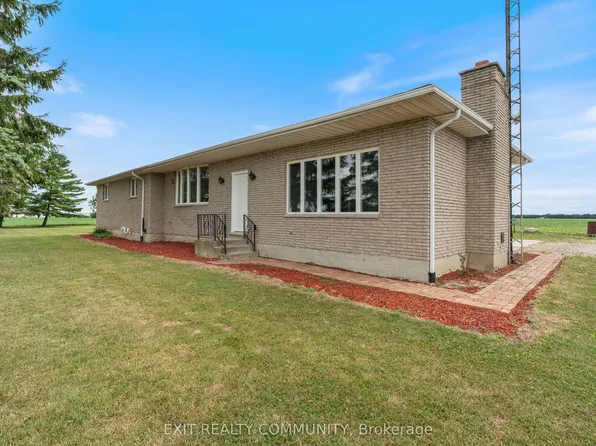 30035 Hale School Rd, Chatham Kent, ON N0P 1K0