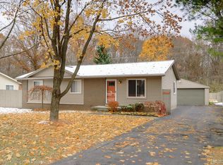 13377 Rawsonville Rd, Belleville, MI 48111