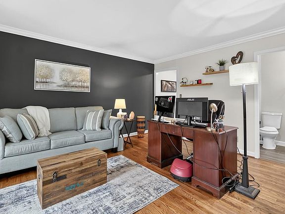 5th image of 2340 Defoors Ferry Rd NW