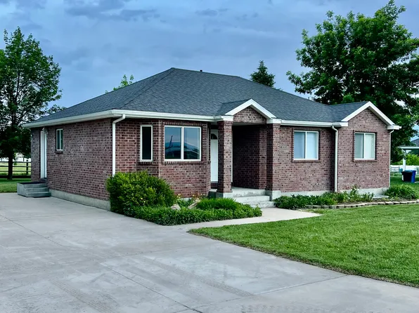 160 W 200 N, Millville, UT 84326