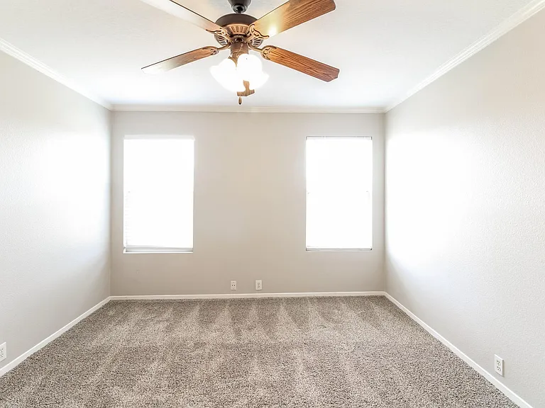 3235 Becker Glen St — Photo 10