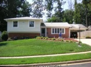 7905 Harwood Pl, Springfield, VA 22152