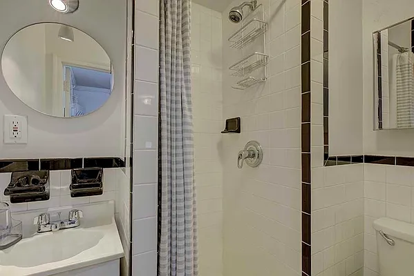 Rented by REAL New York | media 9