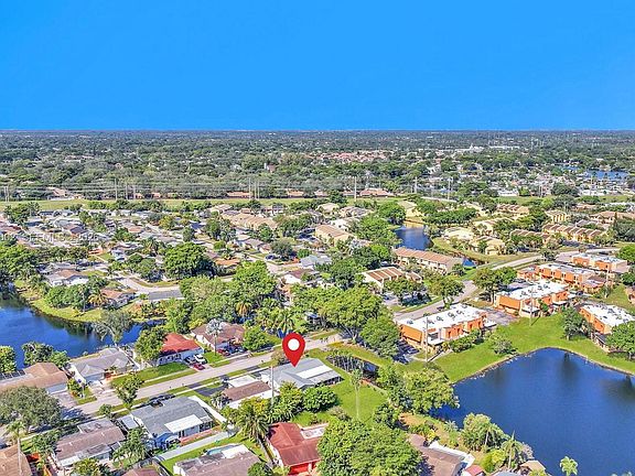 5th image of 1245 NW 92nd Ave