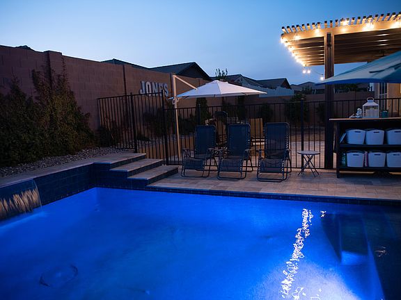 3rd image of 2588 N Acacia Way
