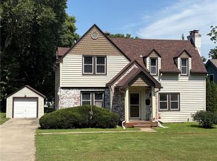 734 E Manor Rd, Independence, MO 64055
