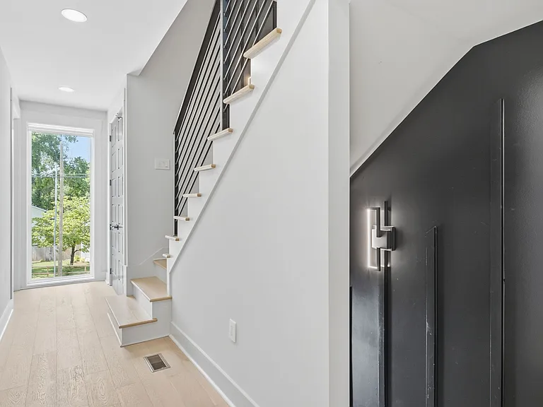 2712 Sharondale Ct #A — Photo 5