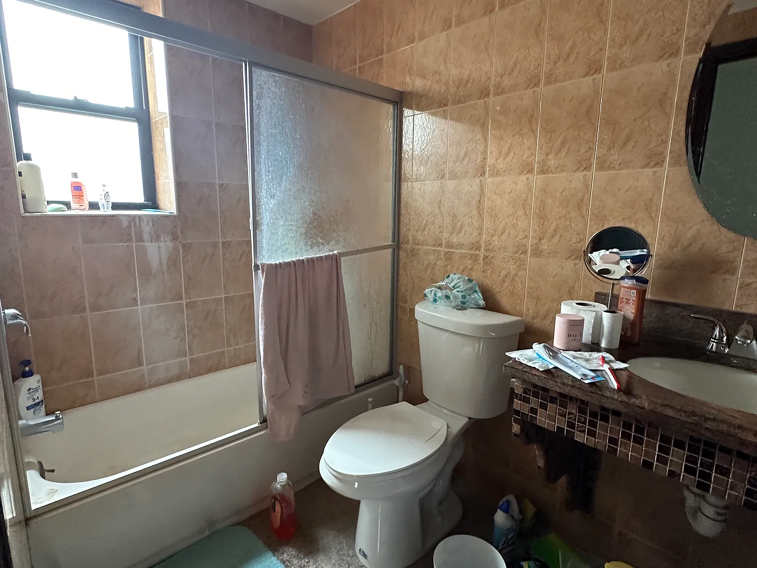 2 bed, 500 sqft, $1,200 — Photo 2