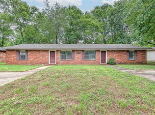 2732 & 2734 N Sierra Ave, Fayetteville, AR 72703