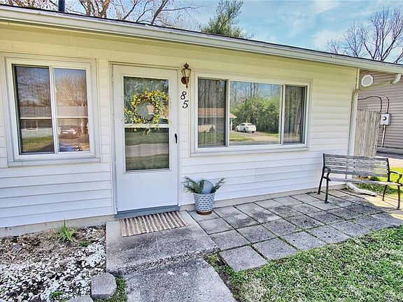 3rd image of 85 Massie Dr