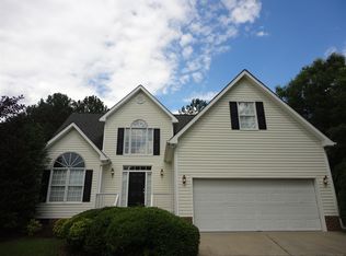 5825 Lunenburg Dr, Raleigh, NC 27603