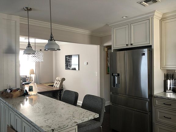 5th image of 53 E Stroud Ave Floor 2