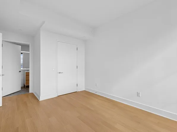 499 President Street image 11 of 37