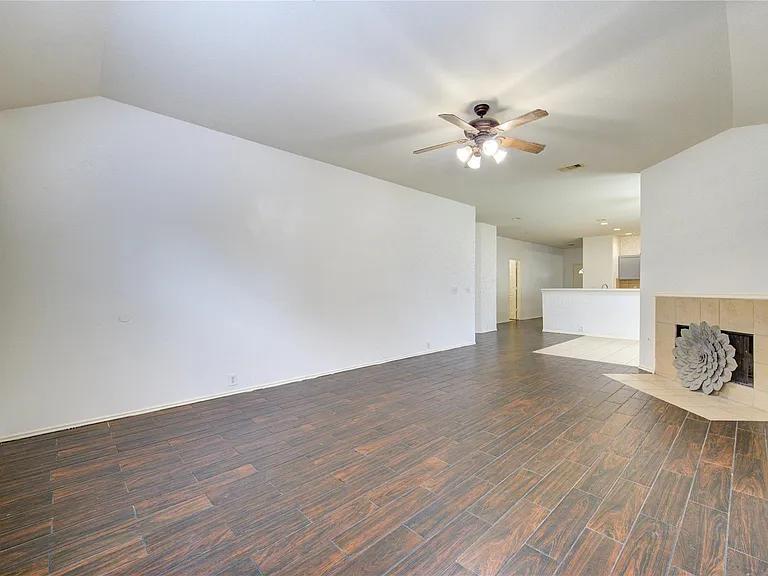 14027 Coveney Dr — Photo 43