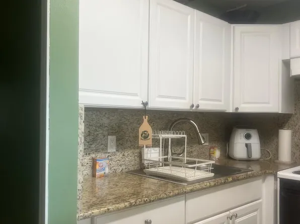 102 Sheffield E, West Palm Beach, FL