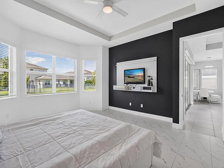 16293 Melogold Dr — Photo 44