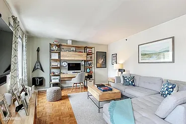 Rented by Red Apple Group
