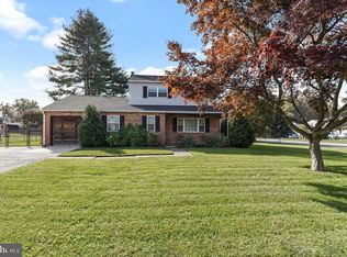 698 Cherry Tree Rd, Upper Chichester, PA 19014