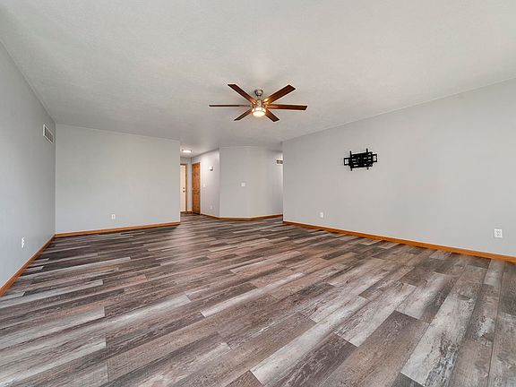 5th image of 7248 Pleasant View Dr