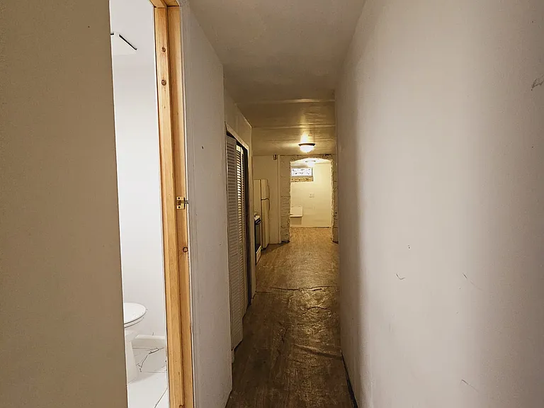 11 S Hilton St — Photo 34
