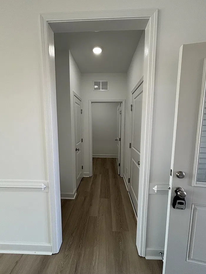 3 bed, 2.0 bath, $2,100 — Photo 3