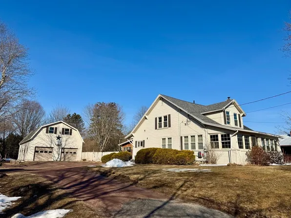 54 Adams Rd, Greenfield, MA 01301
