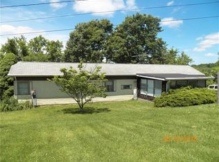 120 Lukovich Dr, Jeannette, PA