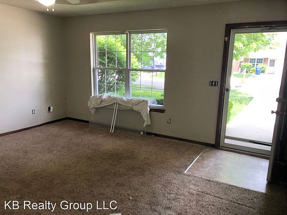 4th image of 1015 Christie Ln