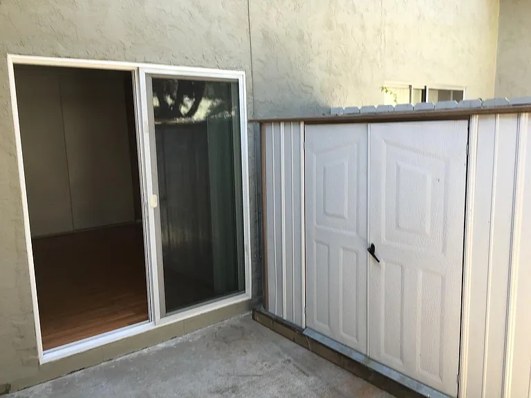 7883 Camino Glorita — Photo 10