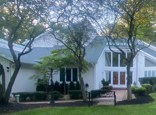 4308 Leffingwell Rd, Canfield, OH 44406