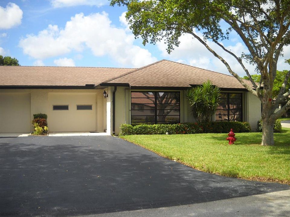1st image of 4866 Dovewood Cir APT B