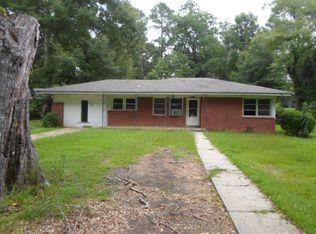 805 Hickory St, Summit, MS 39666