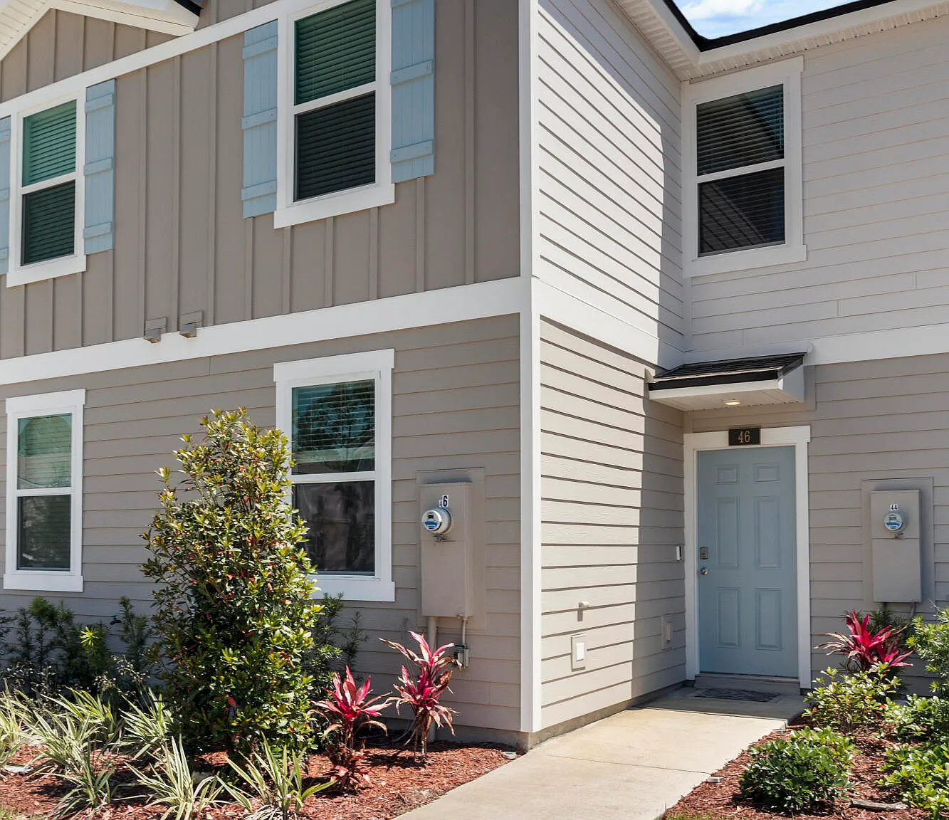 3 bed, 2.5 bath, 1308 sqft, $1,900 — Photo 3