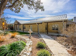 667 Ranch Rim Dr W, Hunt, TX 78024
