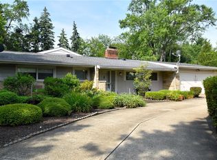 2660 Ramsay Rd, Beachwood, OH 44122