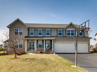 702 Pomfret Ct, Oswego, IL 60543