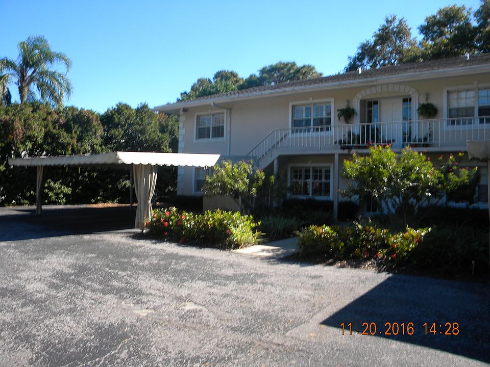 Front of 3 Condo building