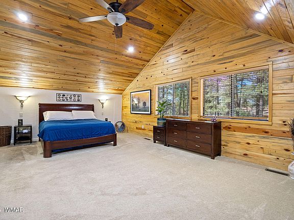 5th image of 468 E Osprey Ct