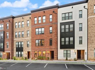 7461 Backett Wood Ter UNIT 1213, McLean, VA 22102