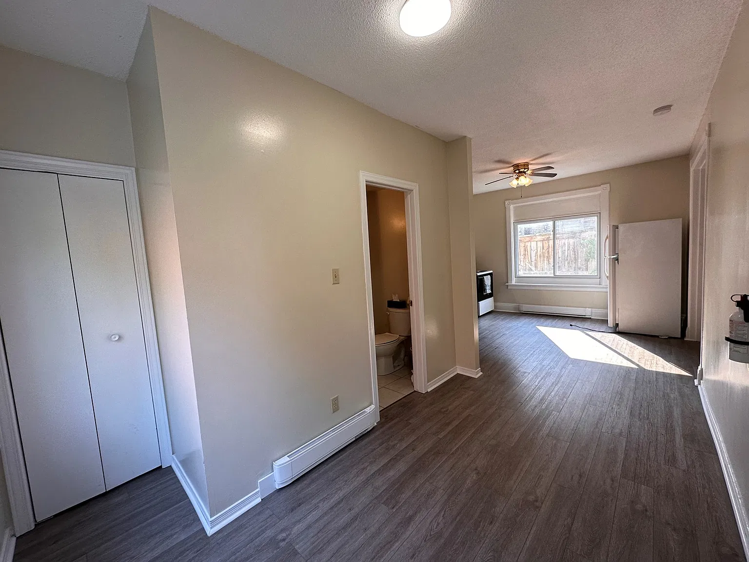 17 Saint Leger Street Kitchener — Photo 4