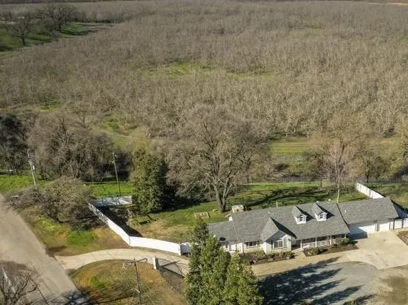 22617 N Mackville Rd, Clements, CA 95227