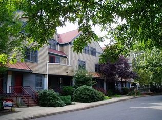 27R West St APT 2, Beverly, MA 01915