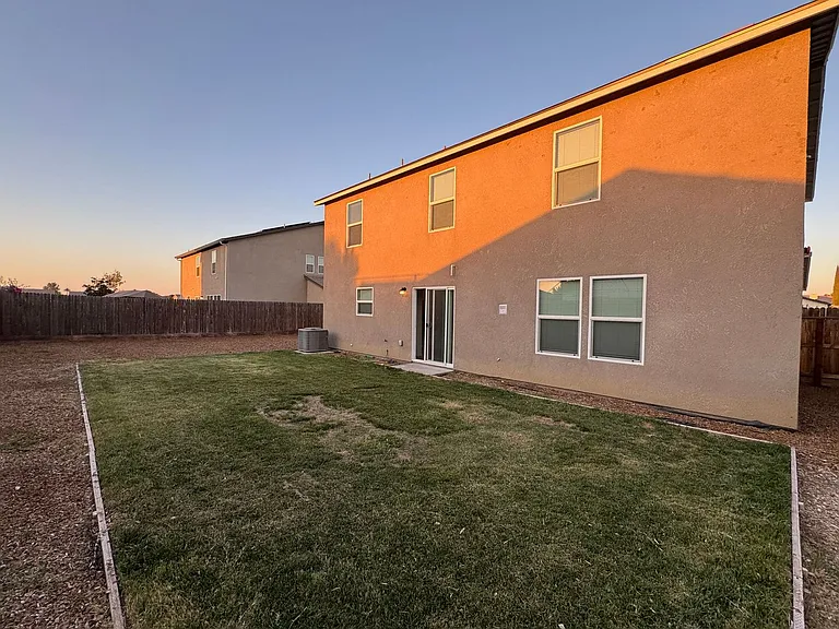 1809 Columbia Dr — Photo 18